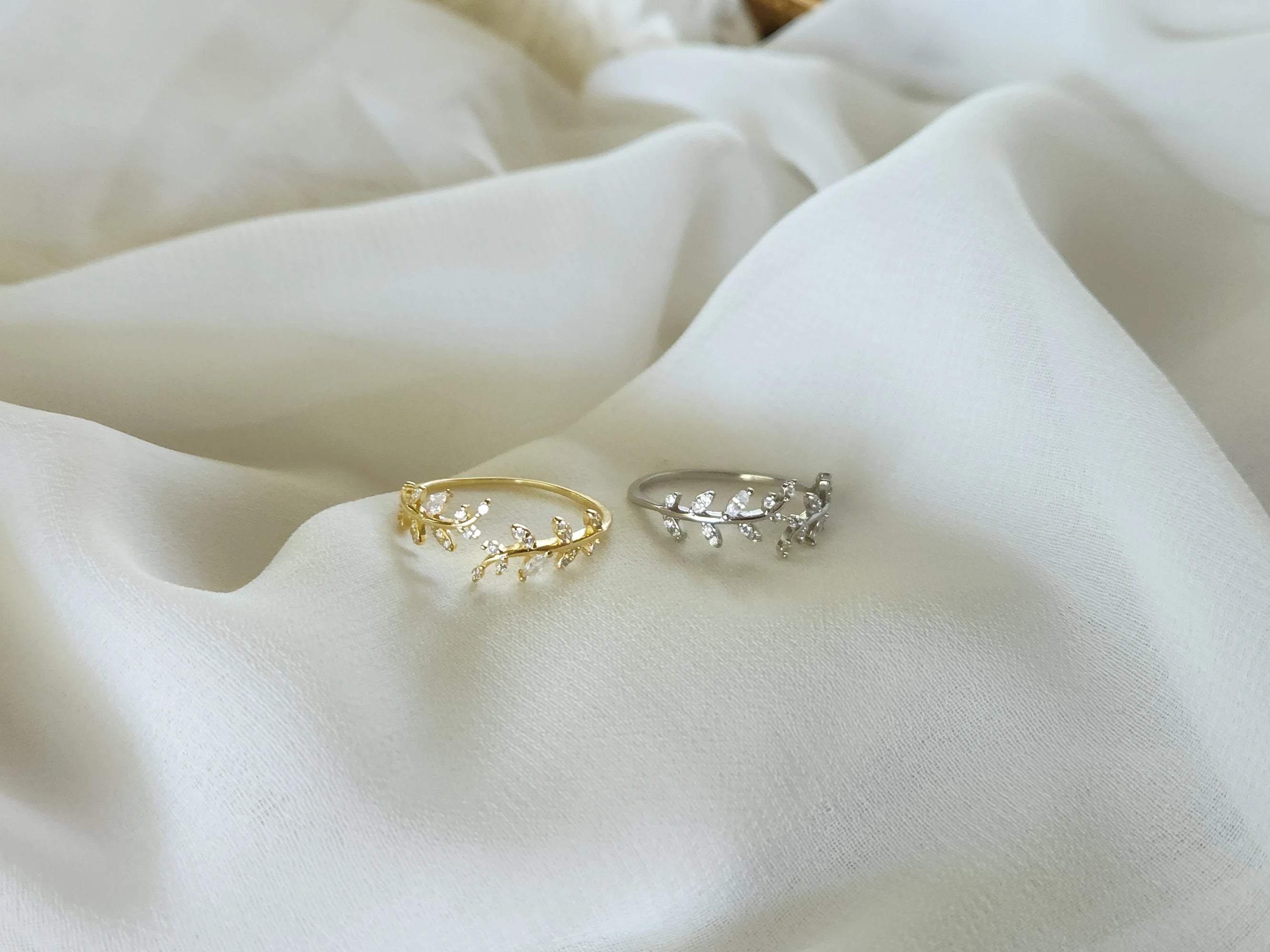 925 Sterling Silver Adjustable Leaf Ring