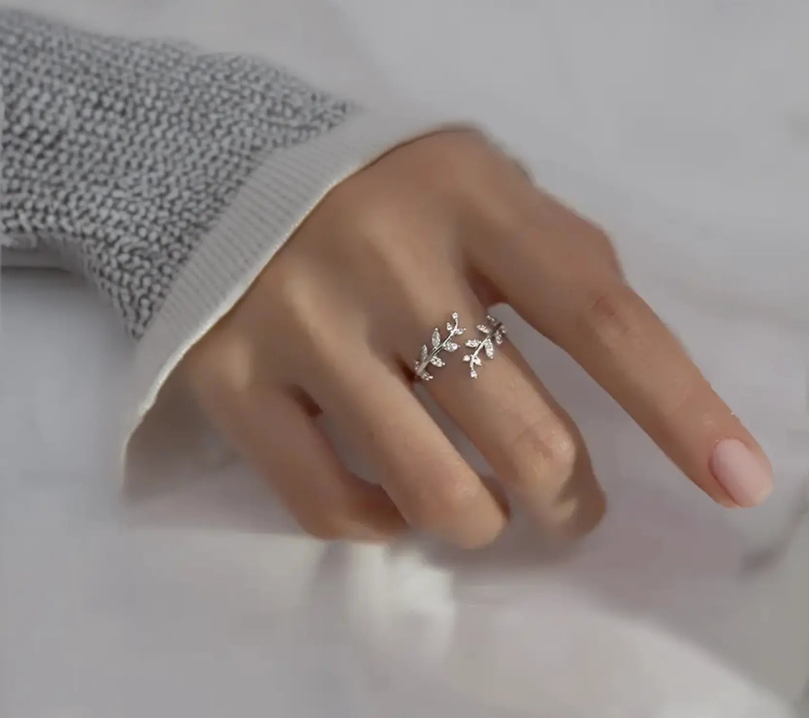 925 Sterling Silver Adjustable Leaf Ring