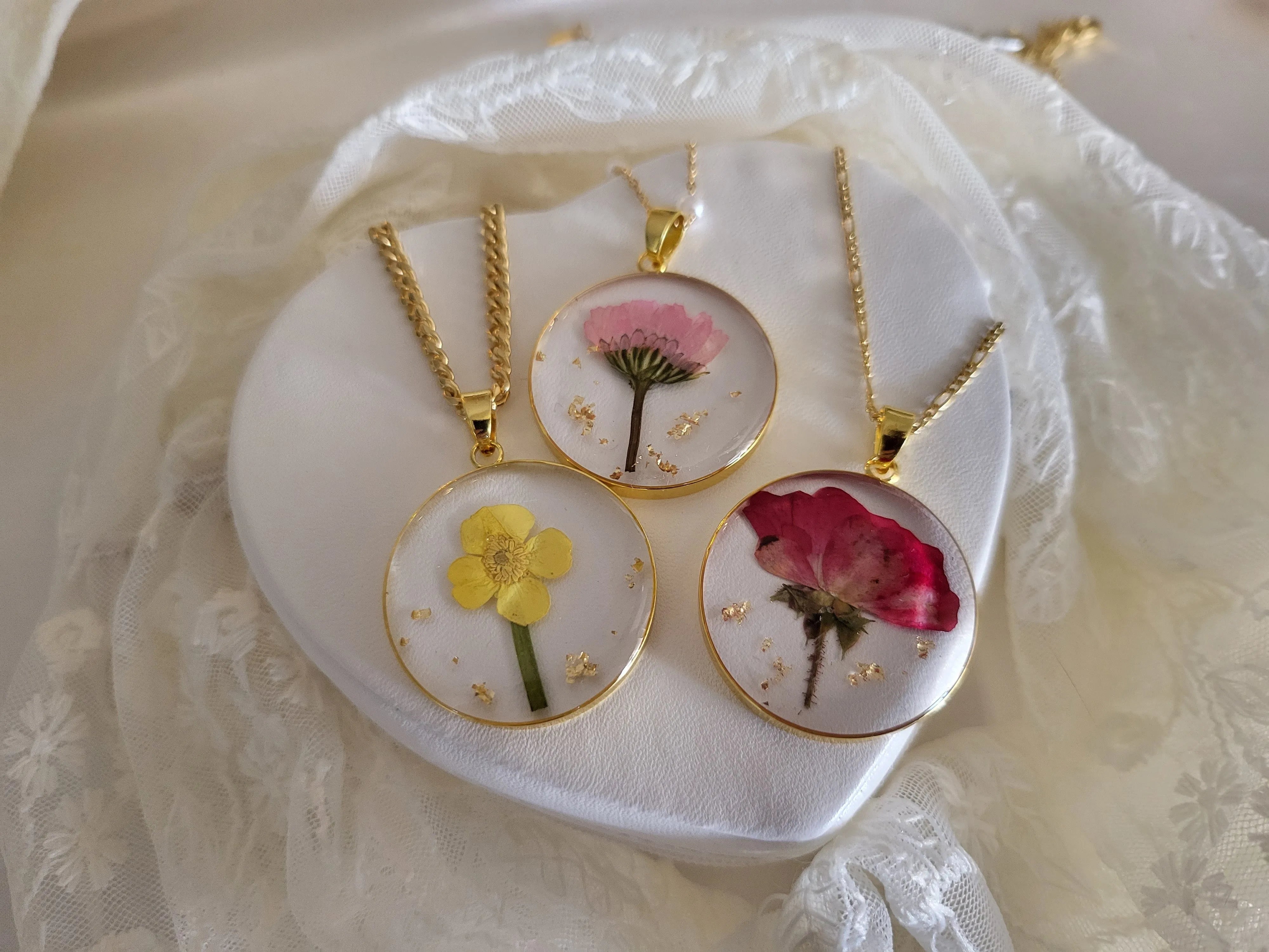 Gold Filled Real Dried Birth Month Flower Necklace product images.