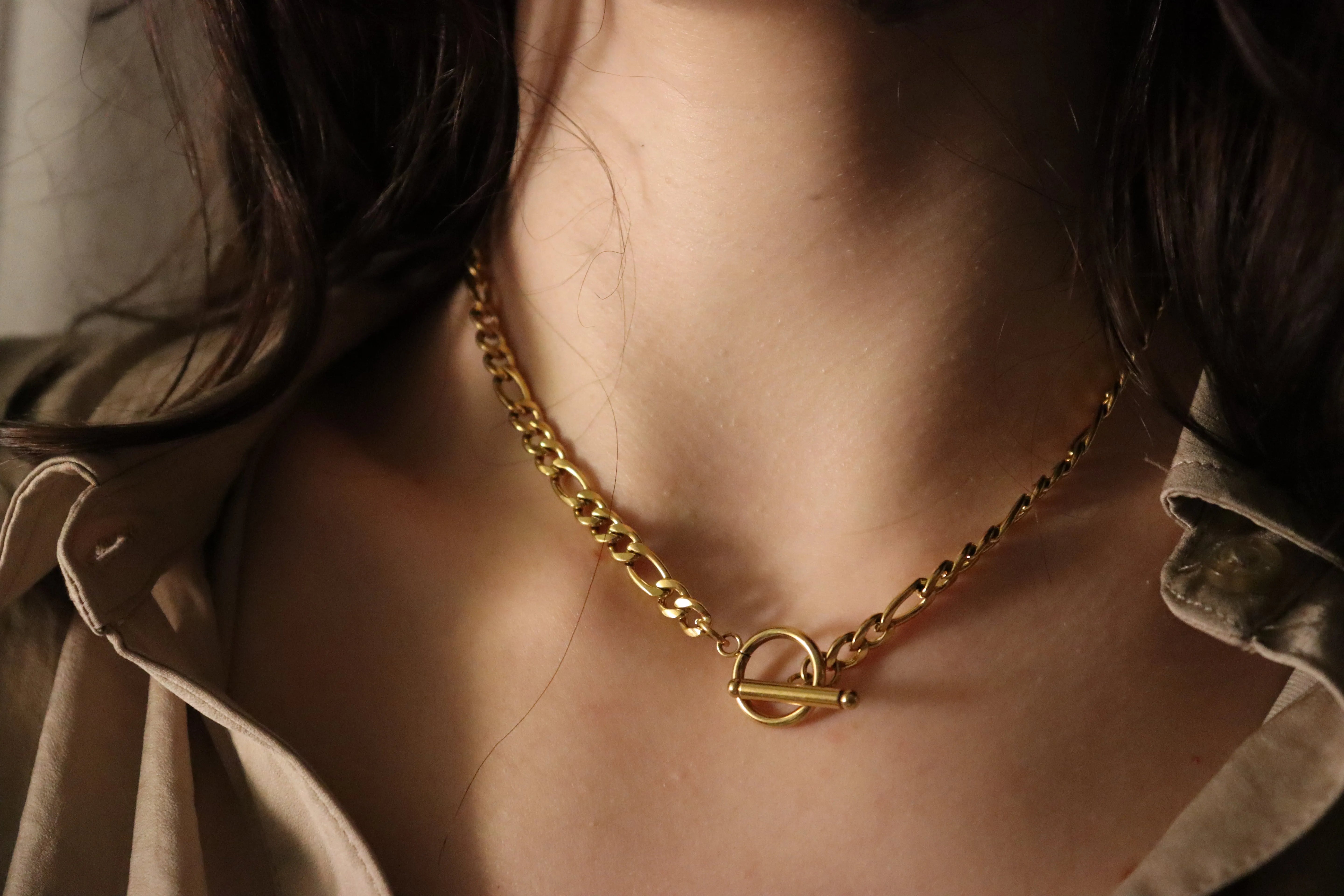 Tara Toggle Chunky Necklace product images.