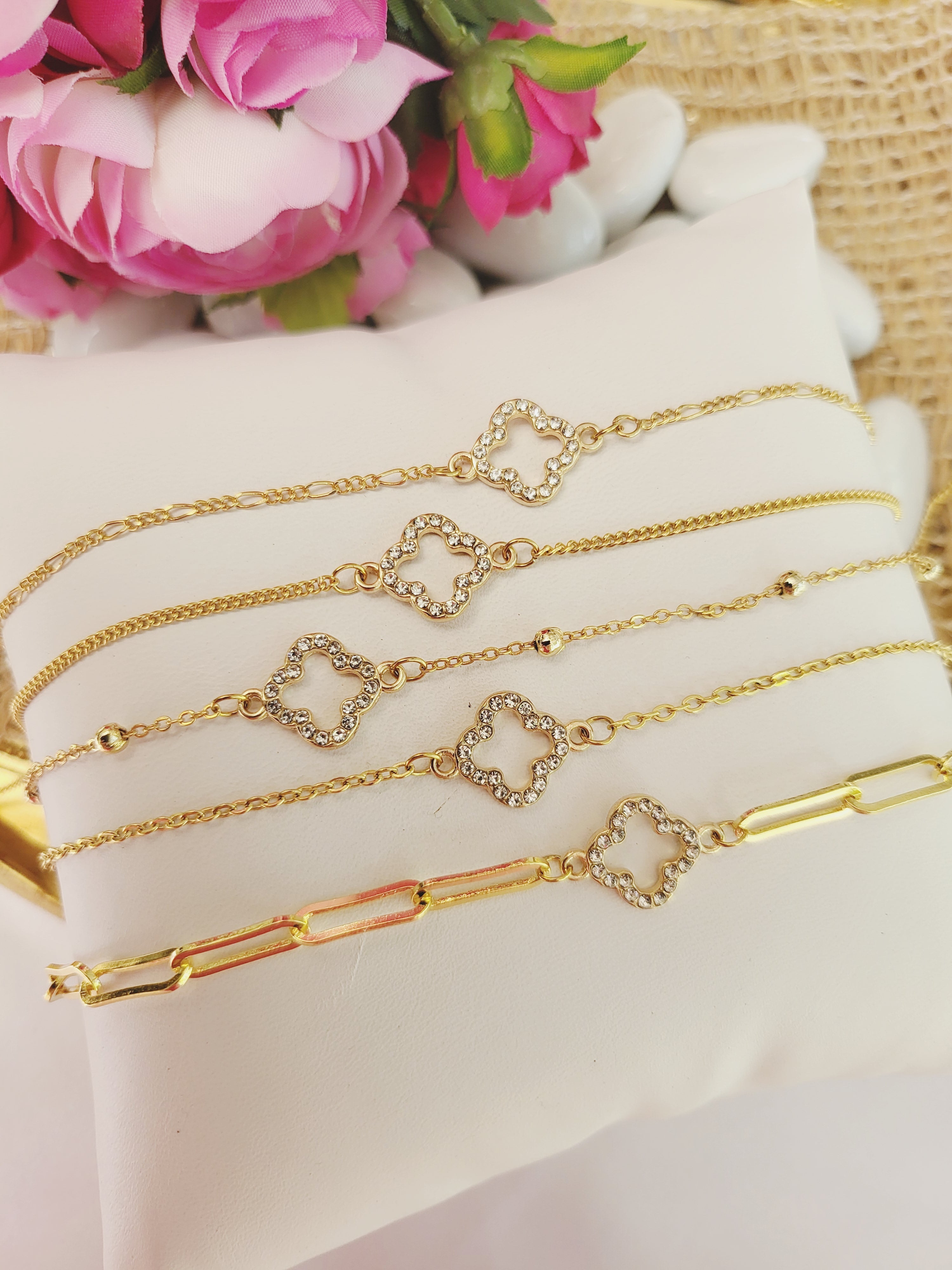 Gold Four Clover Bracelet